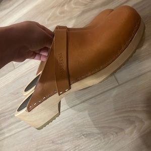 Swedish Hasbeens Clogs in Camel